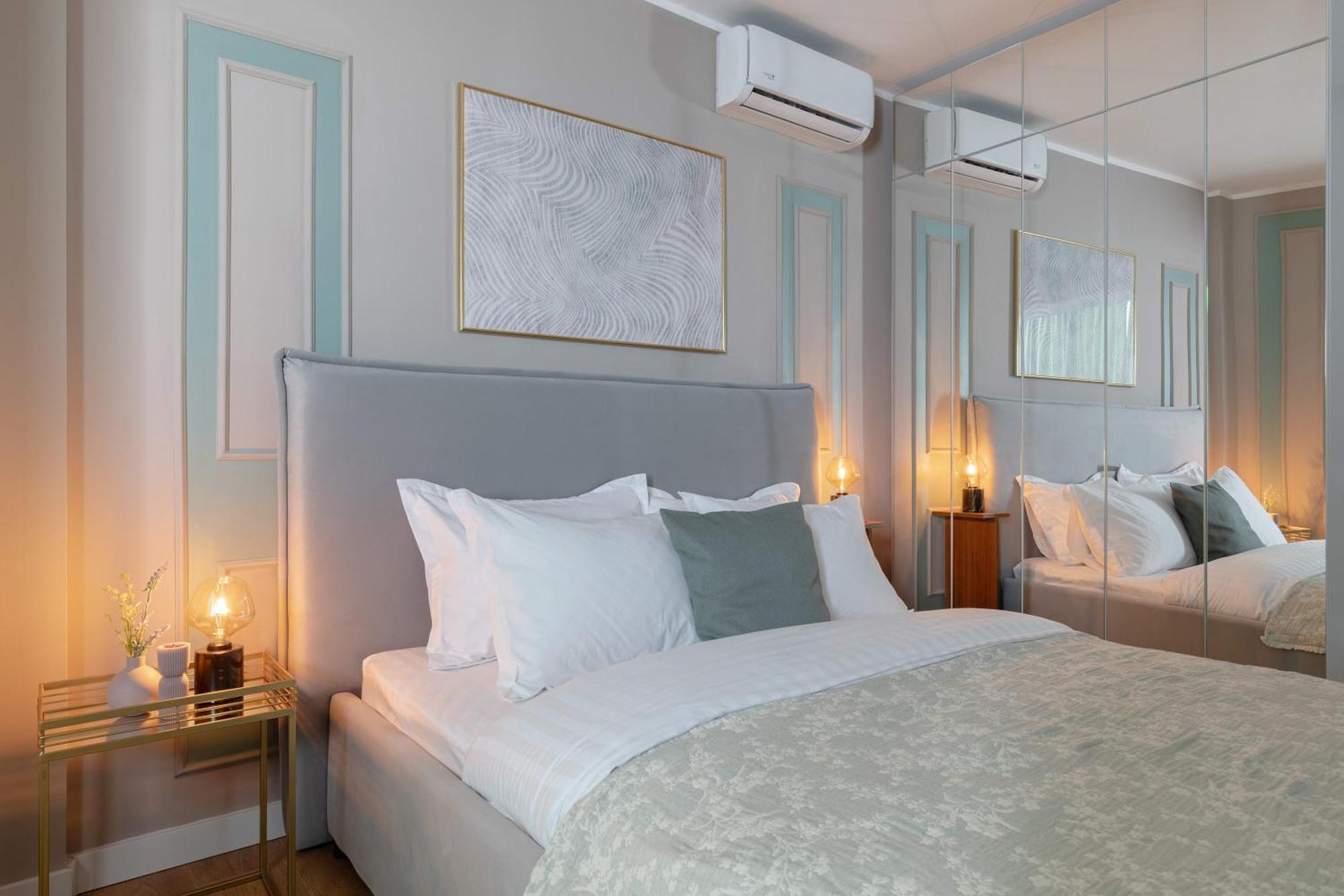 Holt - Sublime Minty Green 1Br On The Park Bukarest Eksteriør billede