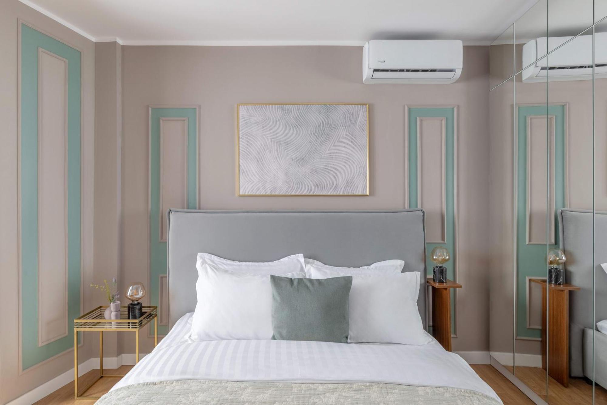 Holt - Sublime Minty Green 1Br On The Park Bukarest Eksteriør billede